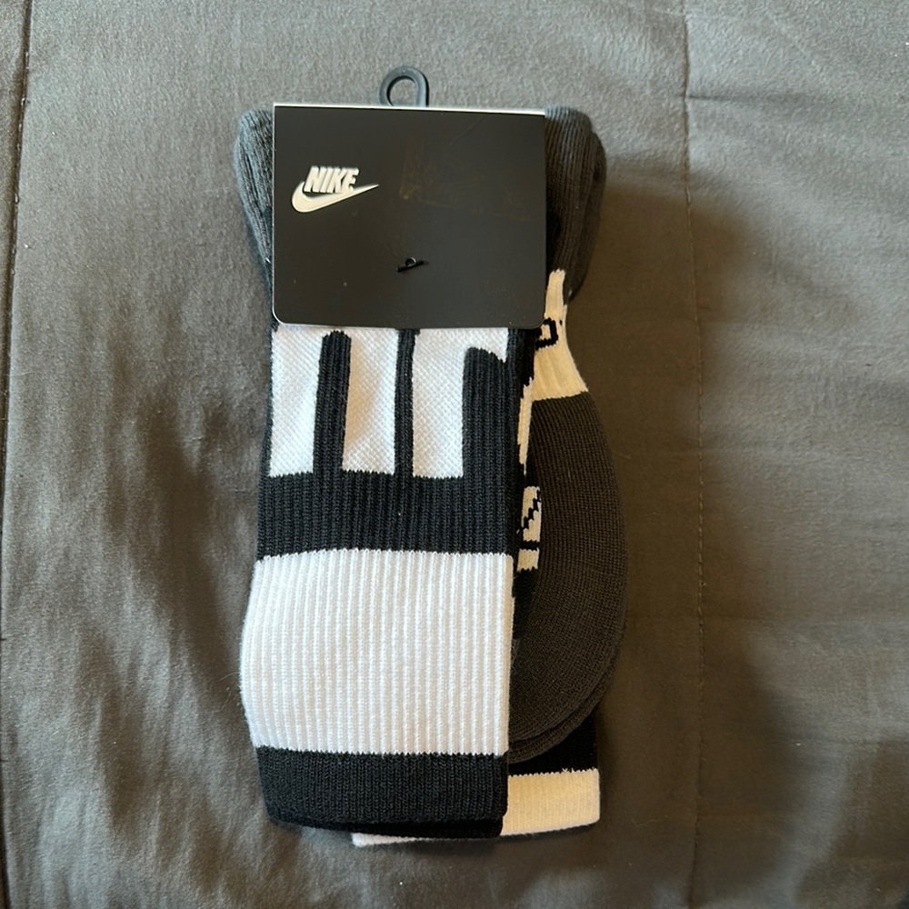 Nike Men's Athletic Socks in Black and White